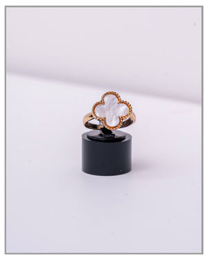 Marble White Clover Ring