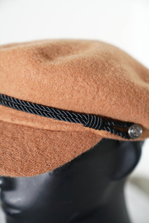 Dapper Tie Camel Newsboy Hat