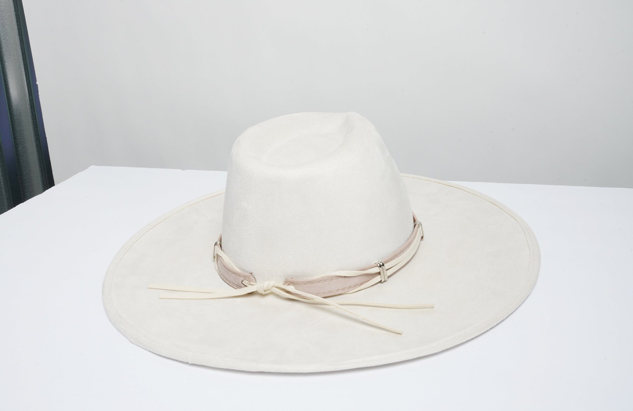 White Bolo Tied Ribbon Fedora - truthBlack