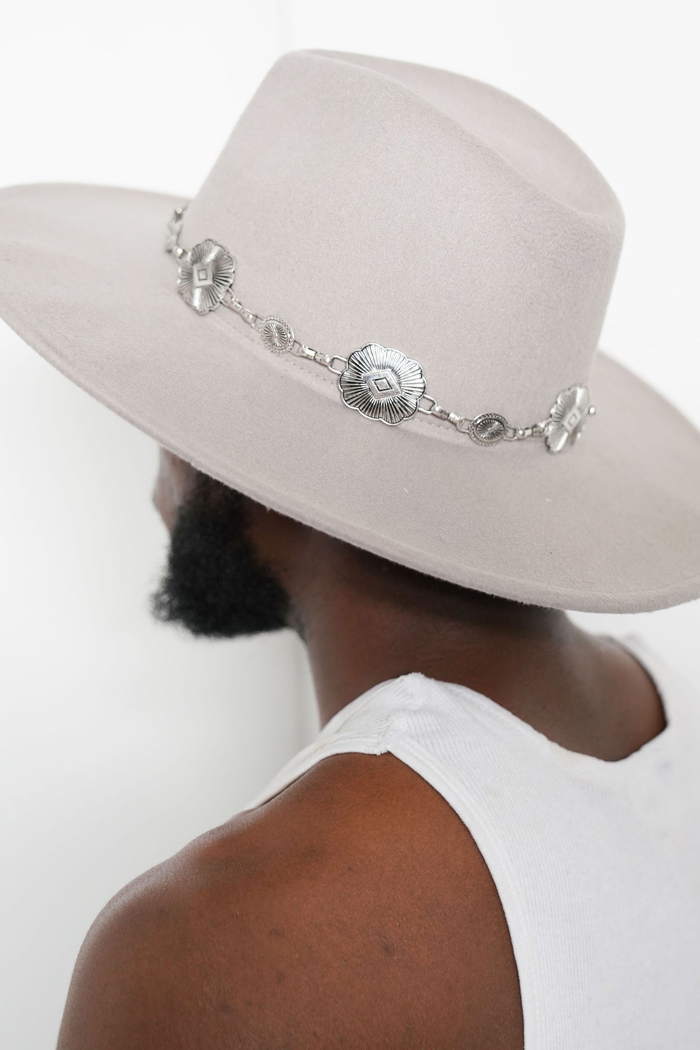 Gray Wide Brim Fedora With Silver Flower Chain Band