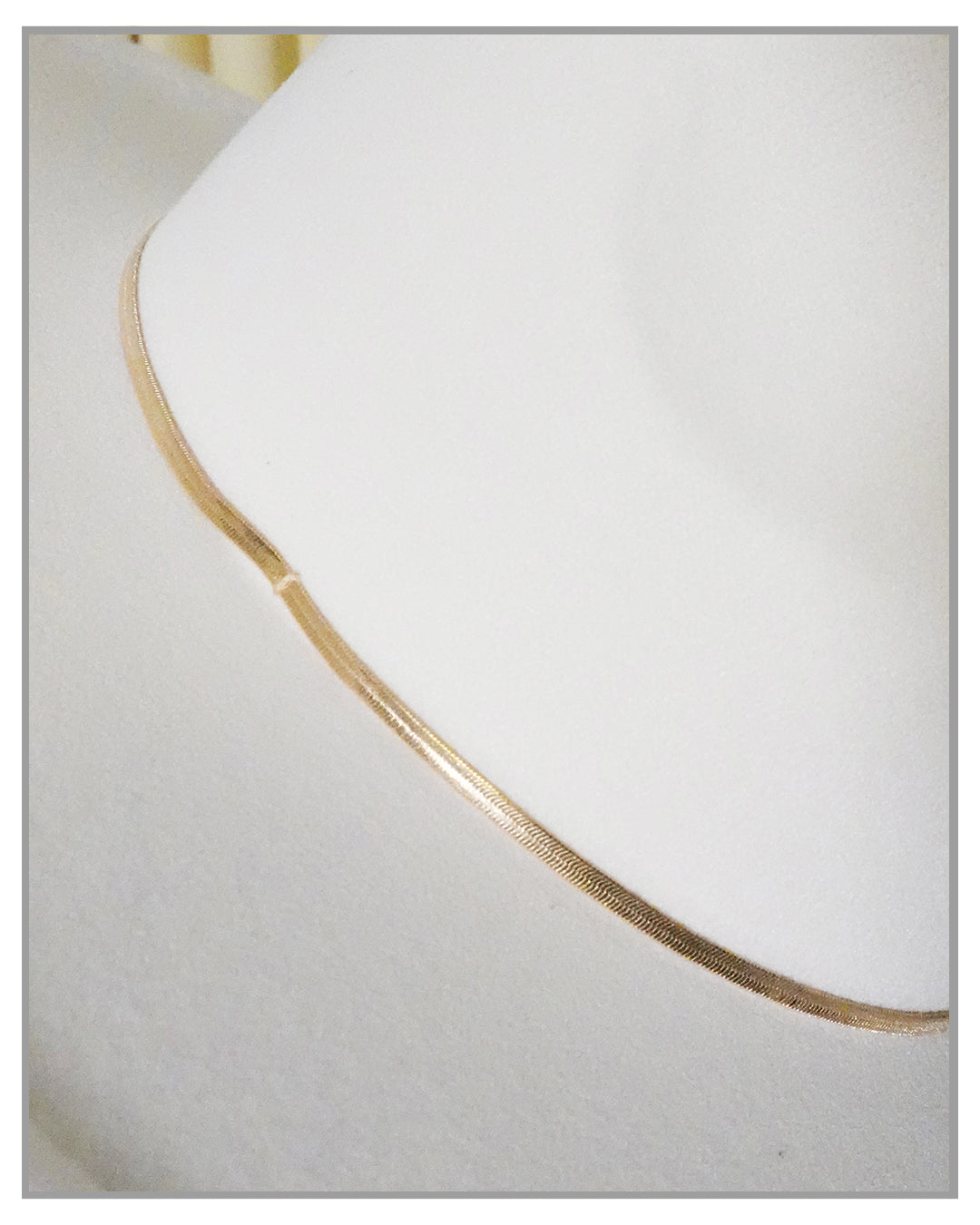 Eggshell White Wide Brim Fedora with Elegant Thin Gold Band