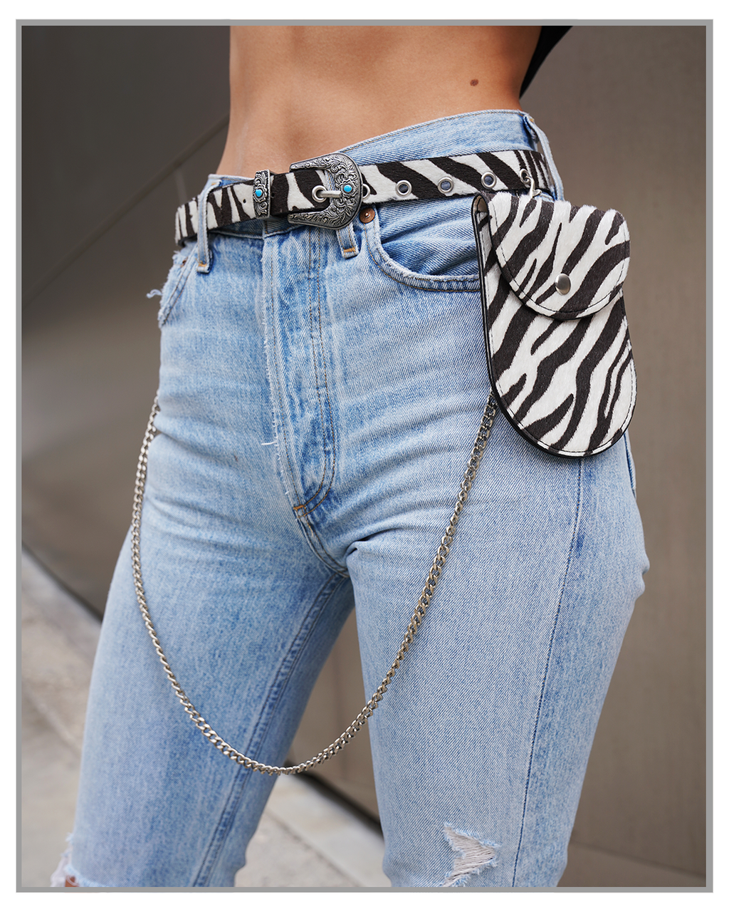 Zebra Tourquoise Detail Belt Fannypack - truthBlack